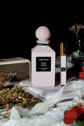 Chiết TOMFORD ROSE PRICK