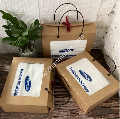 Khăn tắm quà tặng cao cấp đựng túi giấy (Mẫu 129)