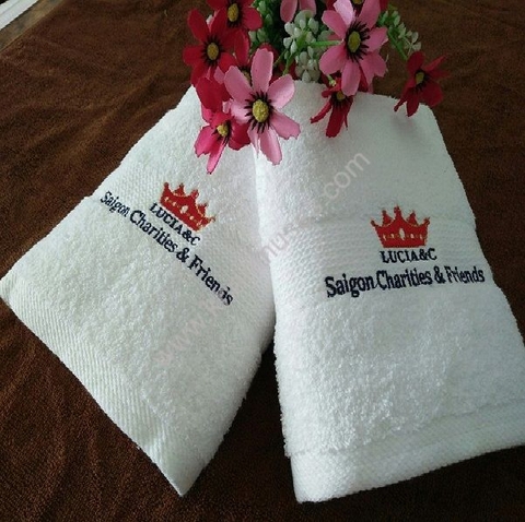 Khăn body Spa cao cấp màu trắng cotton thêu logo