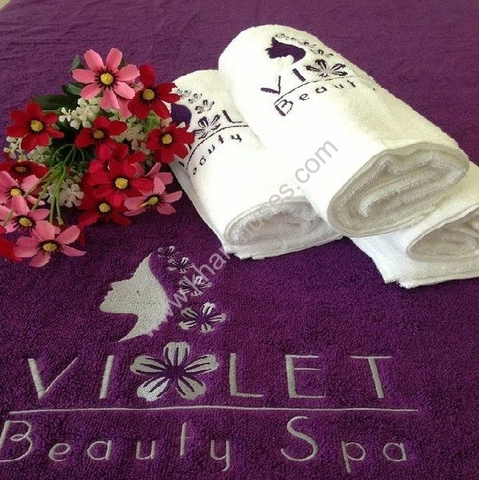 Khăn Spa thêu logo màu trắng (Mẫu 3)
