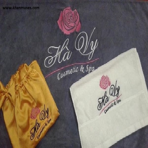Khăn spa thêu logo.