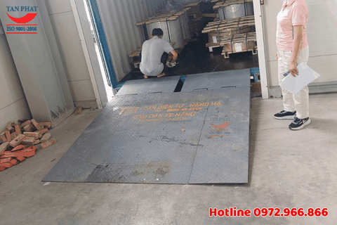 Ramp dốc dẫn xe nâng