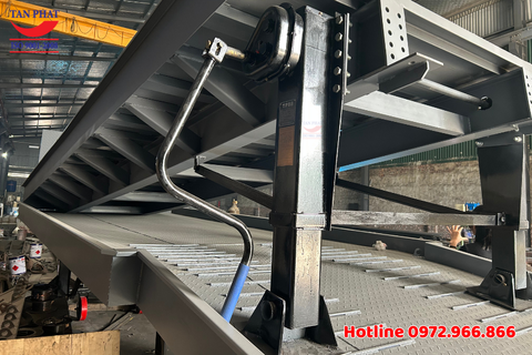 Chân chống Romooc Fuwa