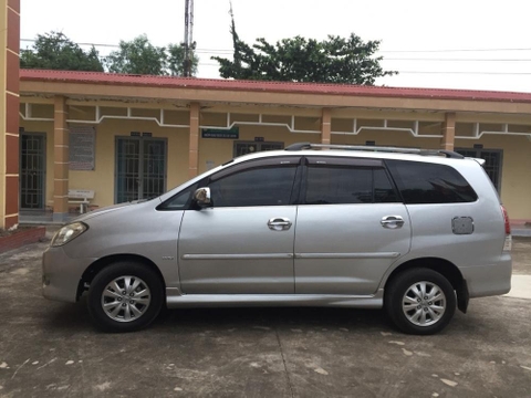 Cho thuê xe 7 chỗ Innova