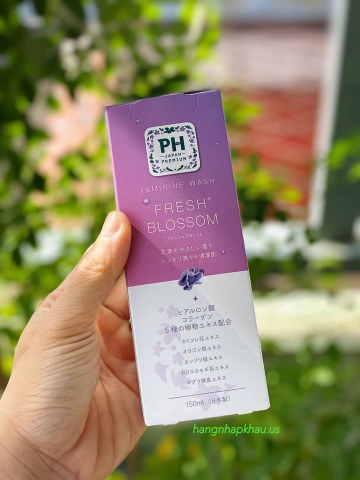 Dung dịch vệ sinh phụ nữ PH Care FRESH BLOSSM (150ml) - MADE IN JAPAN.