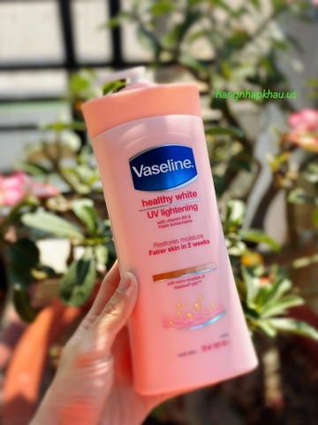 Lotion dưỡng thể Vaseline Healthy White Lightening (725ml) - MADE IN INDIA.