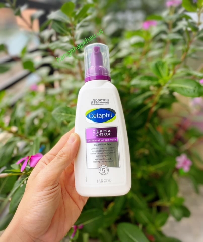 Sữa rửa mặt tạo bọt Cetaphil Dermacontrol Oil Control Foam Wash (237ml) - MADE IN CANADA.