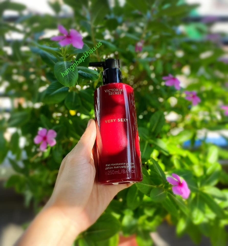Dưỡng thể Victoria’s Secret Very Sexy Fragrance Lotion (250ml) - MADE IN USA.