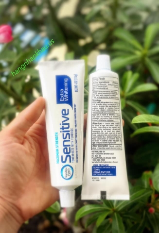 Kem đánh răng Signature care Sensitive Extra Whitening (2x113g) - MADE IN USA.