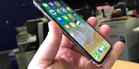 Apple "đốt" pin iPhone cũ, và đây là cách kiểm tra xem điện thoại của bạn có bị hay không