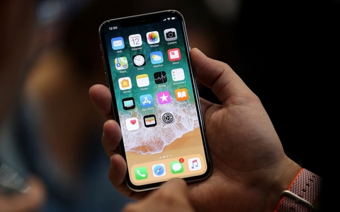 Thời gian tới chỉ ứng dụng hỗ trợ "tai thỏ" của iPhone X mới được đăng tải lên App Store