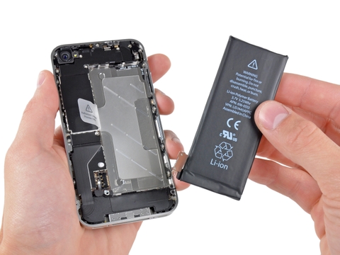 Thay pin điện thoại iPhone chỗ nào đảm bảo chất lượng?