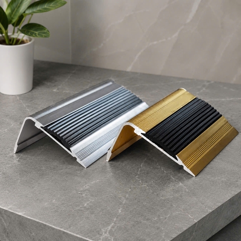 NẸP NHÔM CHỐNG TRƯỢT CẦU THANG