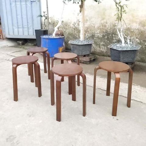 Ghế đôn tròn, thiết kế chân cong, gỗ cao su, hoàn thiện kỹ, giá rẻ