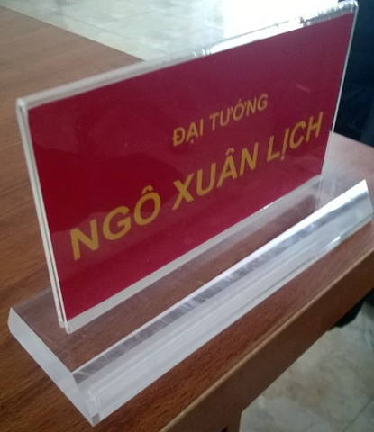Kết quả hình ảnh cho biển chức danh