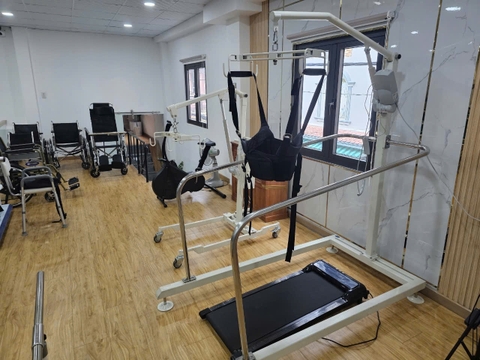 Khung treo tập đi - PN-DCNN