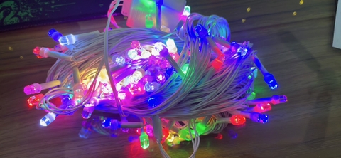 Nháy led kim cương V8/40M/90b đủ màu dây đen+trắng(có khiển) (t/h)