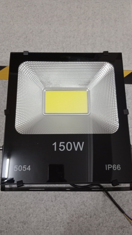 pha đèn LED 150WT 5054 (ánh sáng trắng) (h/a)
