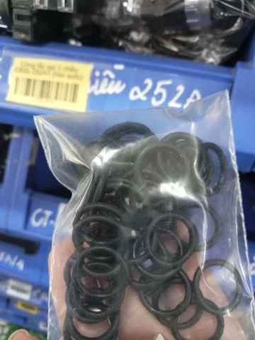 Roăng ty đục Osuka