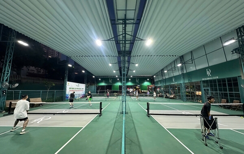 Chi phí lắp đặt đèn sân Pickleball bao nhiêu?