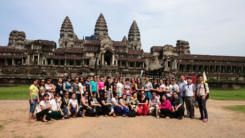 CLB Quản lý GD đi du lịch Campuchia