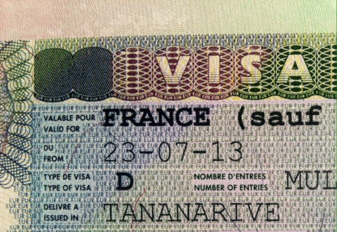 Làm Visa thăm thân nhân tại Pháp