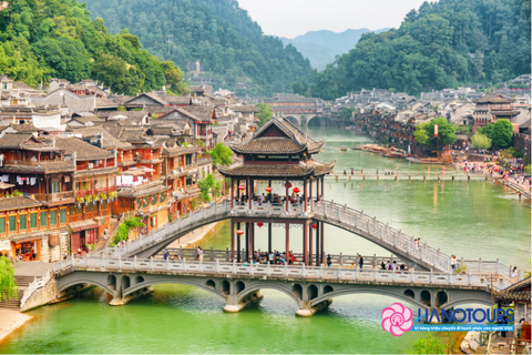 Tour Trương Gia Giới – Phượng Hoàng Cổ Trấn | 5N4Đ