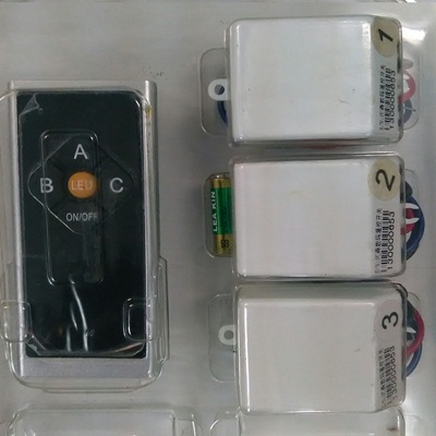 Remote RF 3 lệnh Mô đun 2 relay 5 nút 315mhz