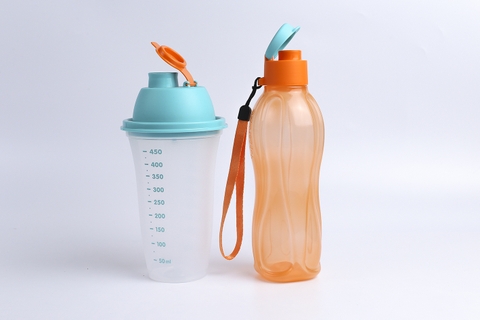 Giá tốt nhất cho bộ bình nước Tupperware - Shake N Go