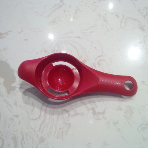 Tupperware Hà Lâm - Muỗng tách trứng