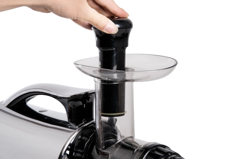 Máy Ép Chậm Trục Ngang Omega NC902