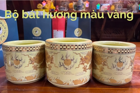 Bốc bát hương Thần tài tại Linh Quang Điện gửi về cho gia chủ (Vỏ bát hương gốm sứ trơn)