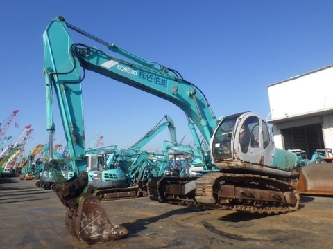 Máy xúc đào cũ Kobelco model SK200-2 nhập chính hãng Nhật Bản