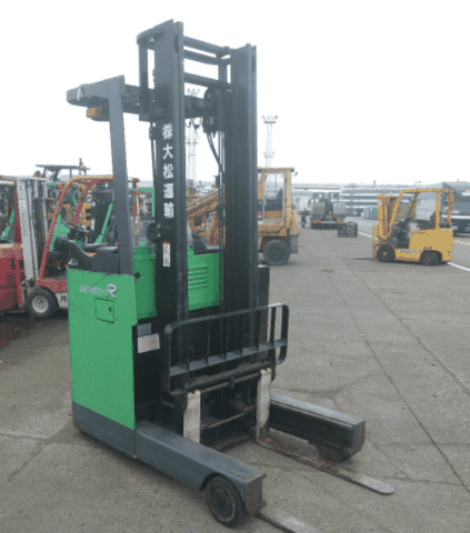 Xe nâng Reach Truck 1.3 tấn cũ Toyota Nhật bãi