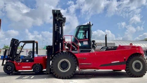 Xe nâng 10 tấn HangCha chạy nhiên liệu dầu diesel nhập khẩu mới