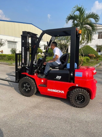 Xe nâng 2 tấn HangCha động cơ dầu diesel