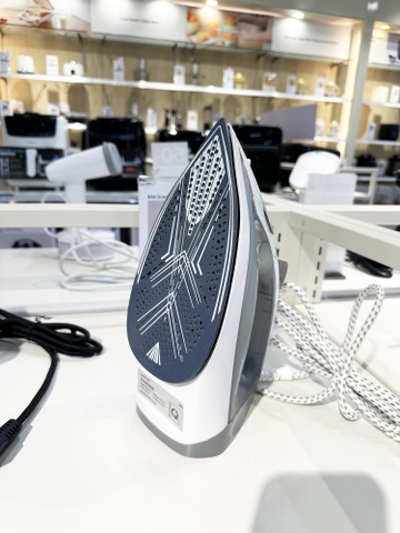 Bàn là | bàn ủi hơi nước LocknLock Steam Iron 2200W mặt bàn ủi phủ ceramic ENI354GRY- Màu xám