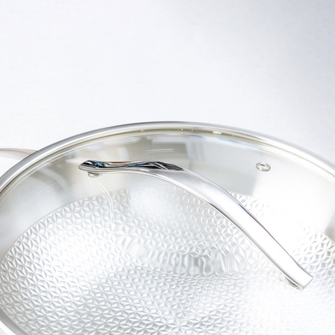 Nồi lẩu - chảo đúc inox 304 3 lớp đáy liền dập nổi Kaiyo sâu lòng 2 tay cầm vung kính size 24cm, 28cm
