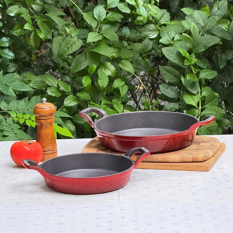 Chảo gang 2 tay cầm Oceno màu đỏ phủ men gốm chống dính tự nhiên bền bỉ an toàn