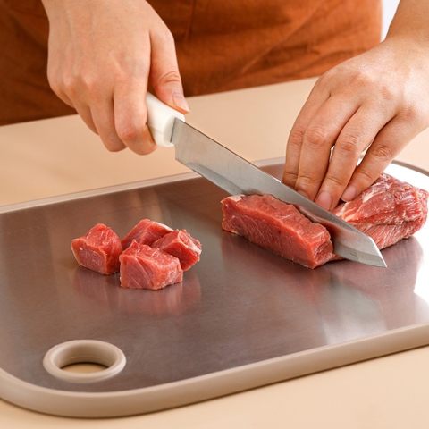 Thớt hai mặt LocknLock inox 304, nhựa PP kháng khuẩn CKD096IVY kích thước 40 x 28 x 1.2cm