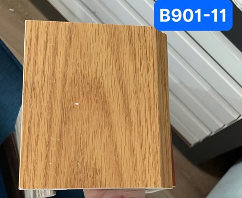 Len tường nhựa B901-11 cao 120 vân gỗ màu vàng