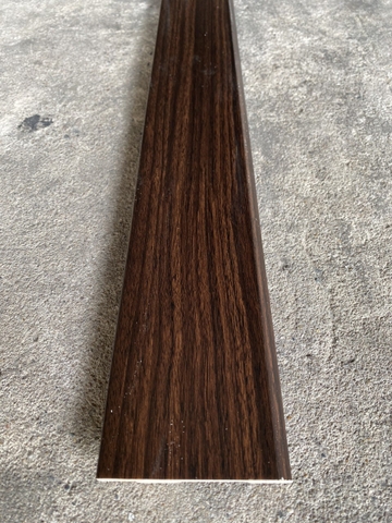 Len tường nhựa LP1 vân gỗ màu đen