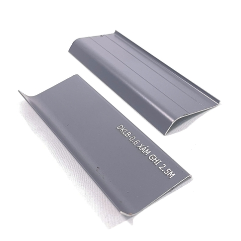 Len tường nhôm cao 60 màu xám ghi