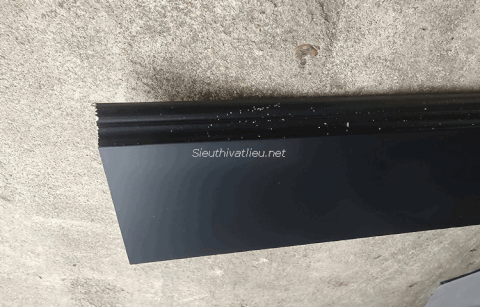 Len tường nhựa B801-13DT vân trơn màu đen
