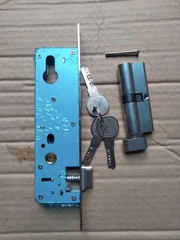 Bán lẻ Bộ thân khoá cửa nhựa lõi thép, khoá 4500 cửa nhôm kính, gỗ sắt inox