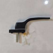 Tay nắm cửa sổ đa điểm màu đen cửa nhựa lõi thép