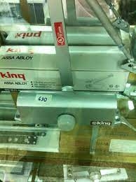 Tay co thủy lực Kinq nsk 1630 dừng 90 độ, tay đóng cửa tự động