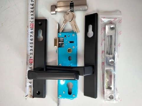 Khóa tay gạt 4500 lắp cửa nhôm hệ, cửa nhựa lõi thép, cửa sắt hộp