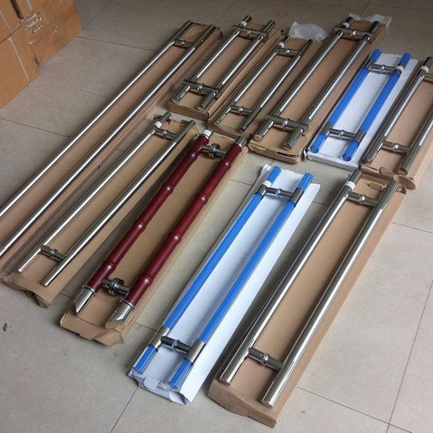 Tay nắm cửa kính dài 150cm tâm lỗ 120cm, tay kéo cửa thủy lực