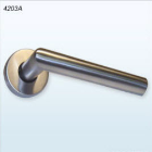 Tay nắm cửa gỗ